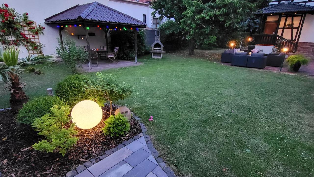 Apartments Am Saalebogen Mit Gartenterrasse, Grillkamin, Freie Parkplaetze 鲁多尔施塔特 外观 照片