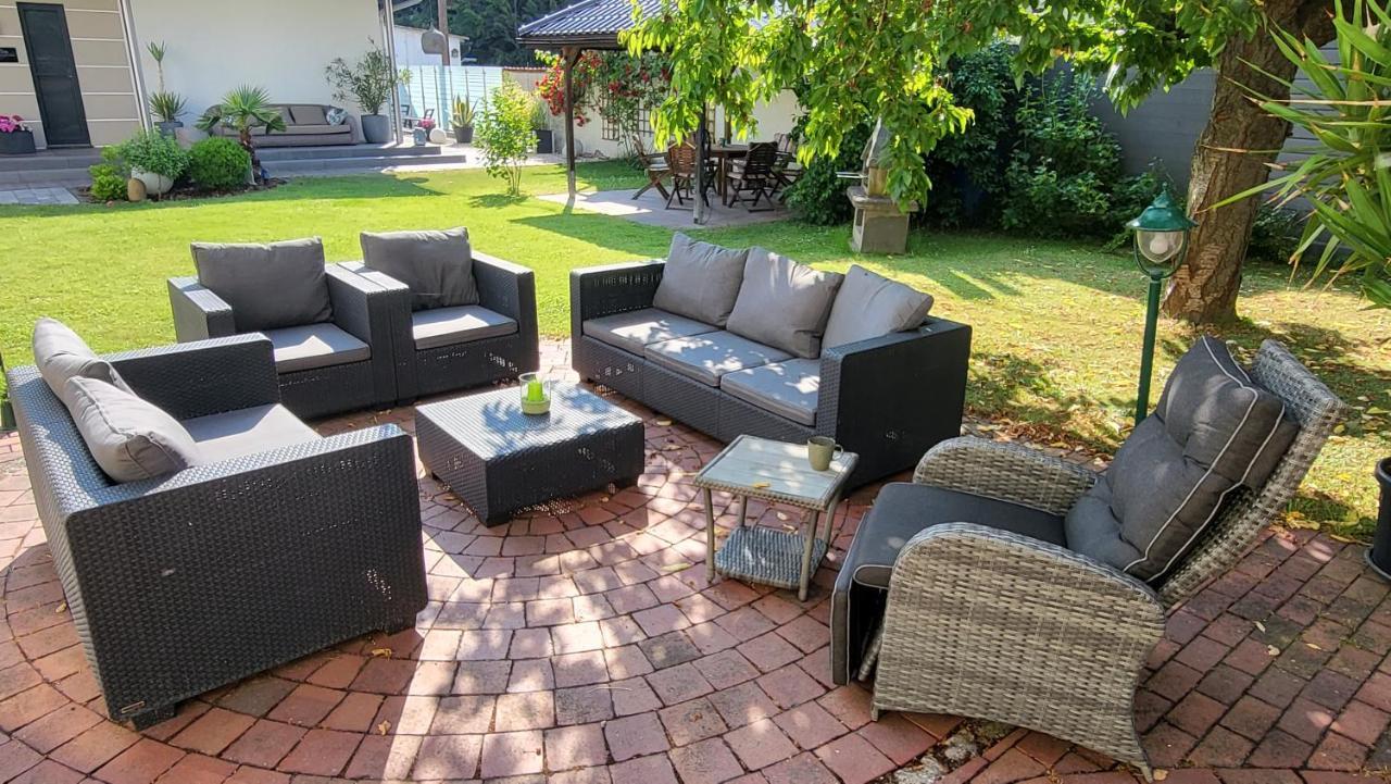 Apartments Am Saalebogen Mit Gartenterrasse, Grillkamin, Freie Parkplaetze 鲁多尔施塔特 外观 照片