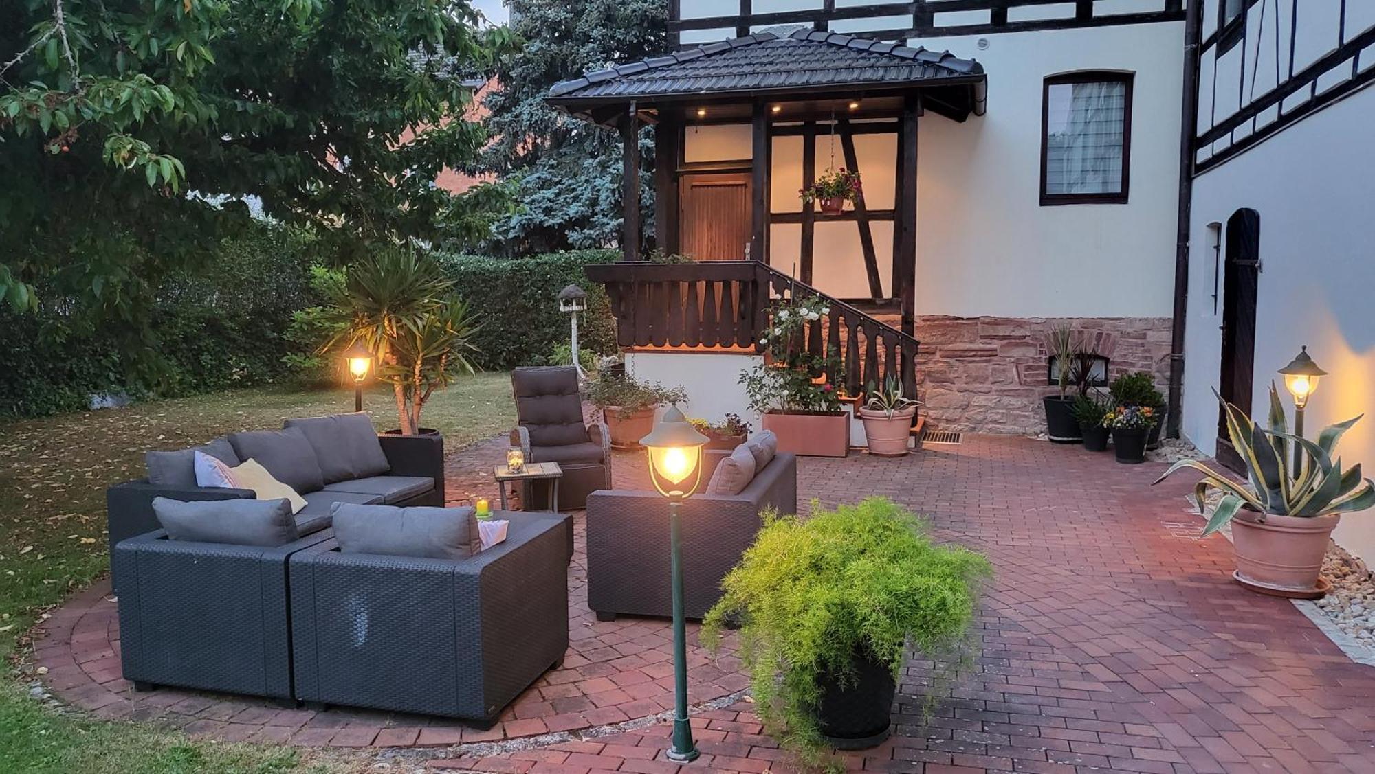 Apartments Am Saalebogen Mit Gartenterrasse, Grillkamin, Freie Parkplaetze 鲁多尔施塔特 外观 照片