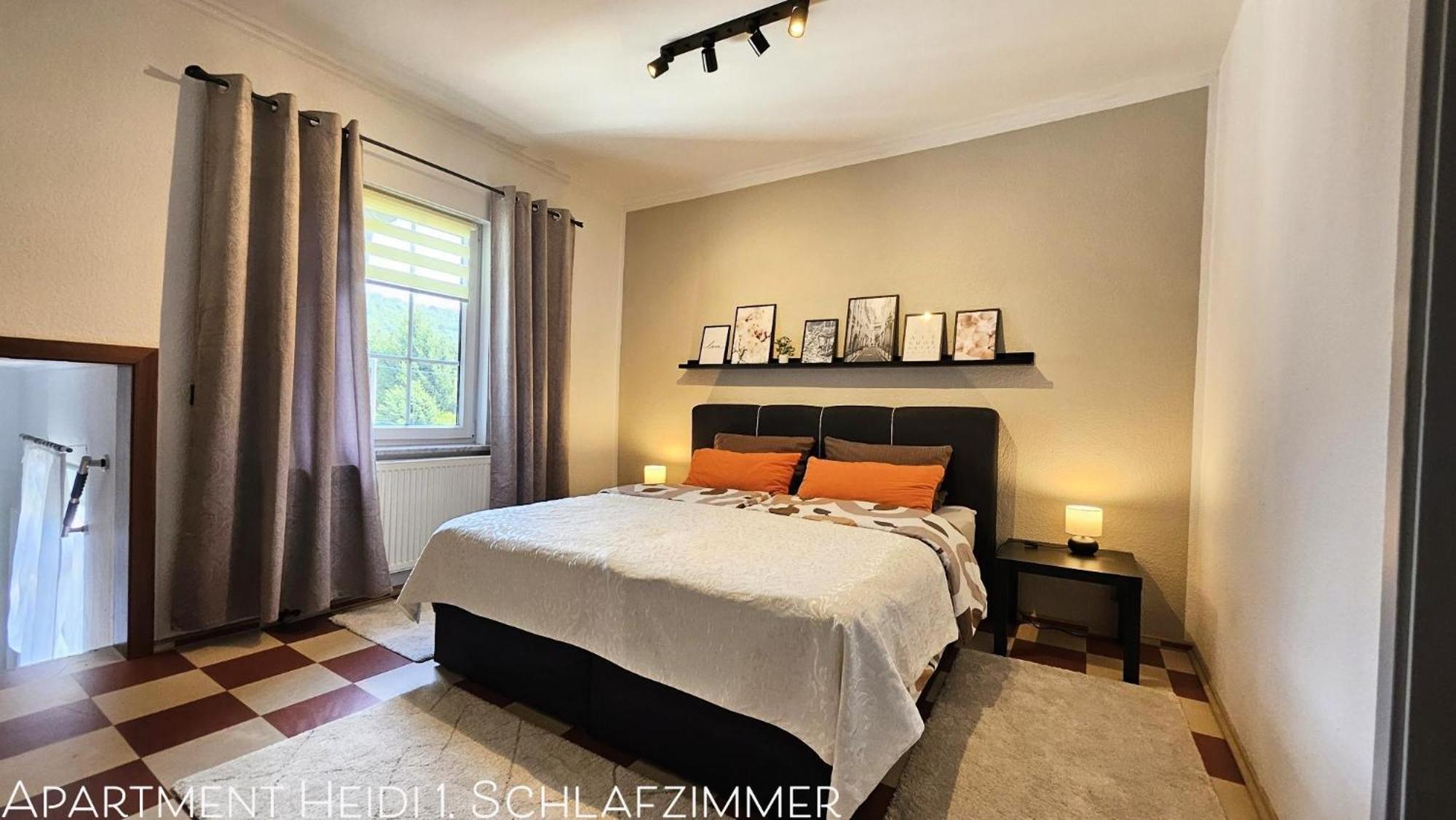 Apartments Am Saalebogen Mit Gartenterrasse, Grillkamin, Freie Parkplaetze 鲁多尔施塔特 外观 照片