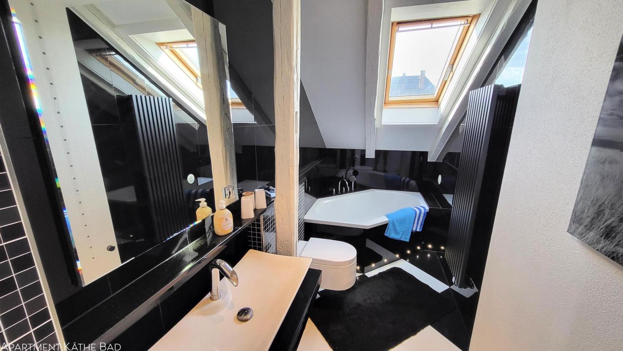 Apartments Am Saalebogen Mit Gartenterrasse, Grillkamin, Freie Parkplaetze 鲁多尔施塔特 外观 照片
